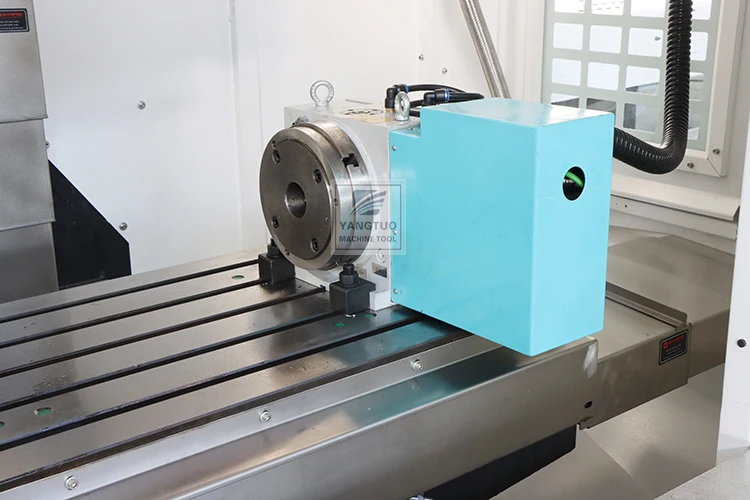 Vertical turret milling machine XK7136 Universal CNC milling machine price with 3hp