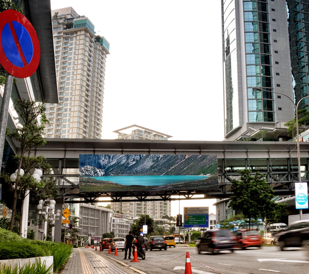 LED AD Board Cross Road Bridge Fixed LED Digital Video Billboard Iron IP65 Outdoor P3 Fixed LED Display Video Wall Full Hd 3mm
