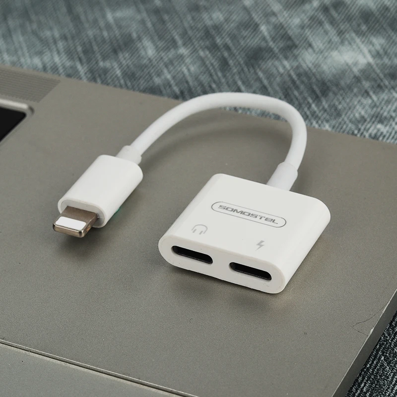 SOMOSTEL Dual Aux Audio Charger Earphone Adapter SMS-BZ05 For iPhone Audio Converter Aux Adapter High Quality Voice