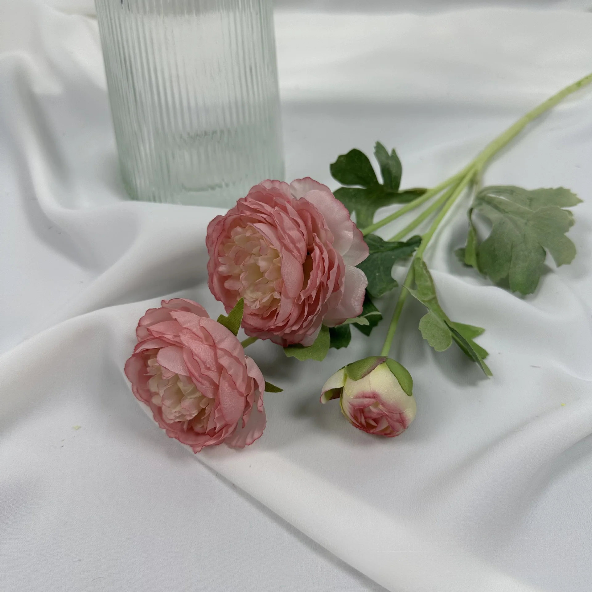 Wedding flower decoration Bouquet Home Garden decoration Home decoration placement Artificial rose Silk flower leaves Rose