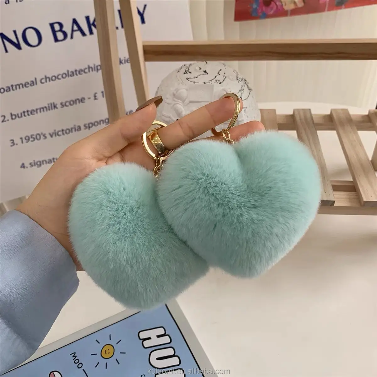 Wholesale Rabbit Plush Faux puff keychain Painted Love Pericardium bag charms Pendant Peach Heart Heart Shaped Pompom Keychain