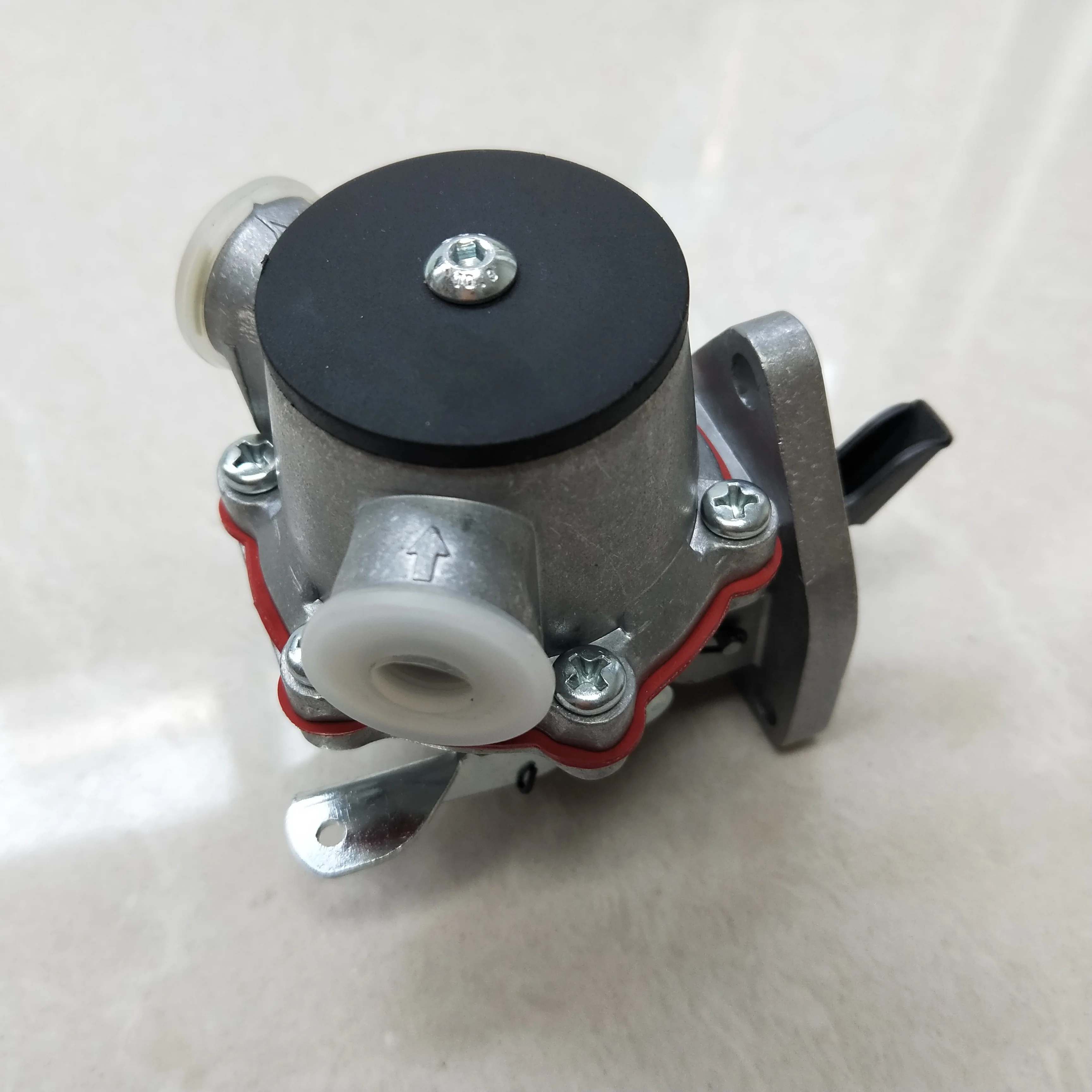 Deutz engine parts F2L912 F3L912 F4L912 F6L912 fuel transfer pump 0423 1021