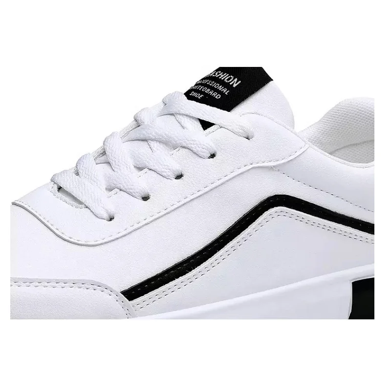 
dropshipping outdoor casual sports shoes lace up flat low cut skateboard men canvas students fashion sneakers soft men shoes 