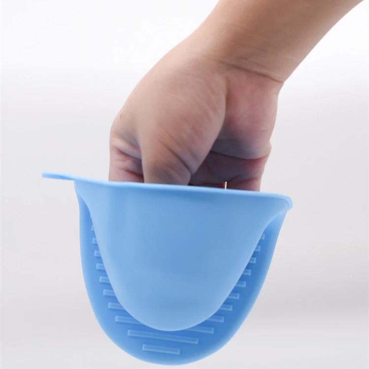 Silicone Oven Grab Mitt / Pot Holder - Various Colours Silicone Oven Grab Mitt