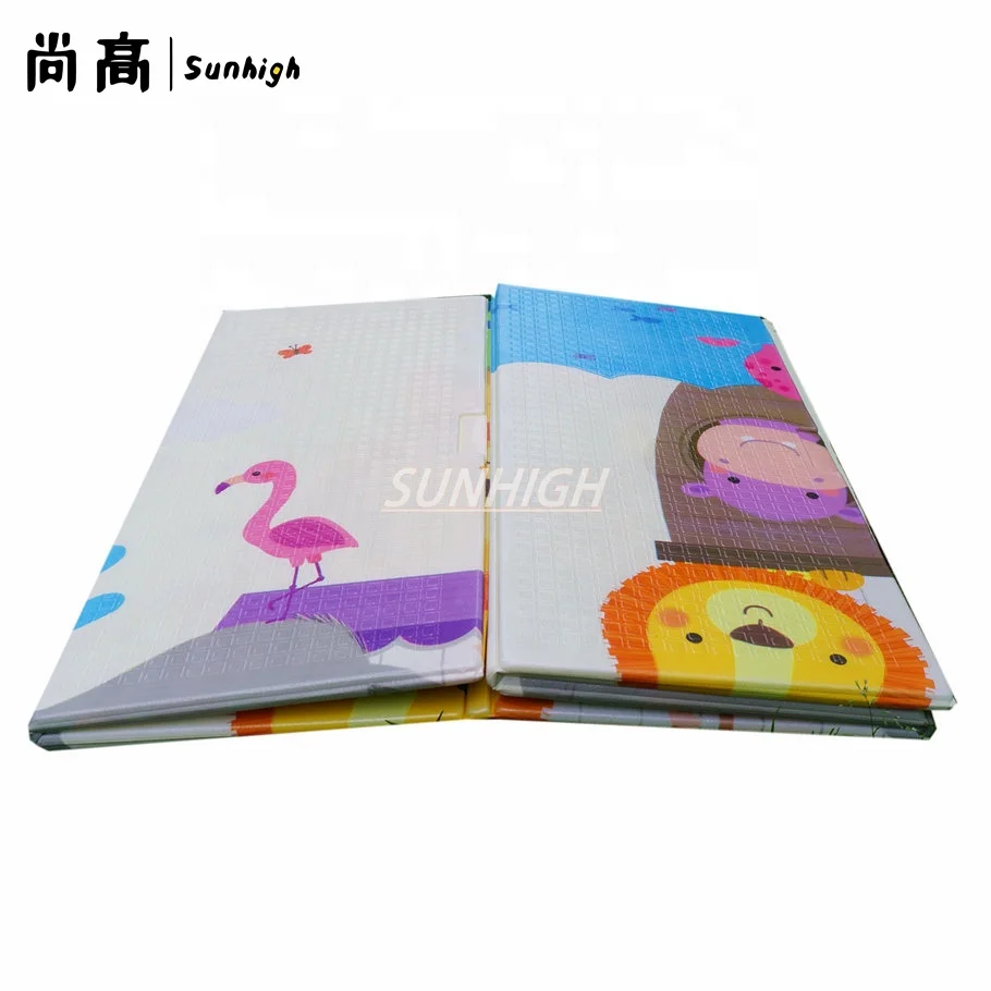 Baby xpe crawling baby foldable play mat Eco-friendly raw material accept customization pattern xpe foam folding baby play mat