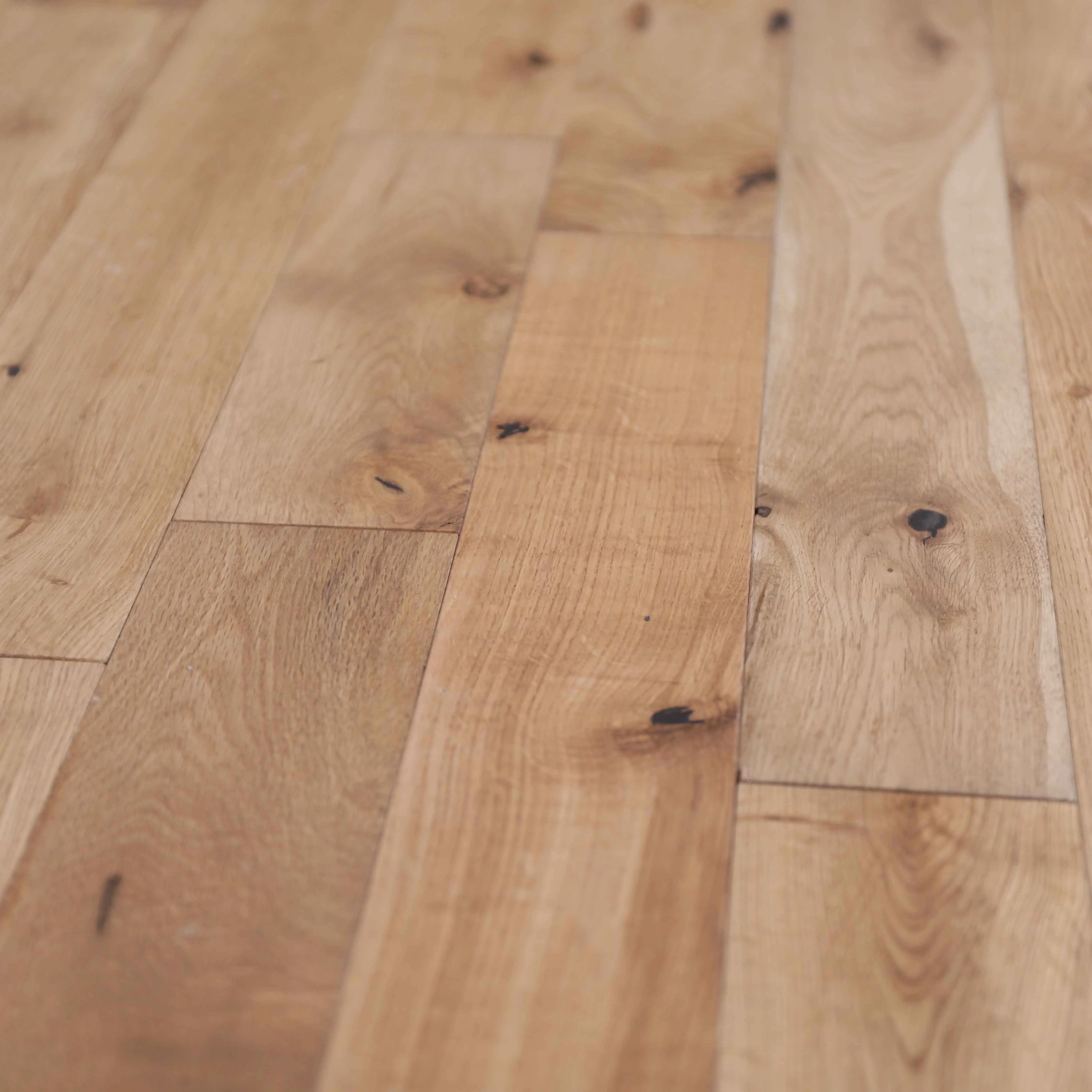 
Long Plank Solid Wood Light Oak Natural Oiled Flooring 