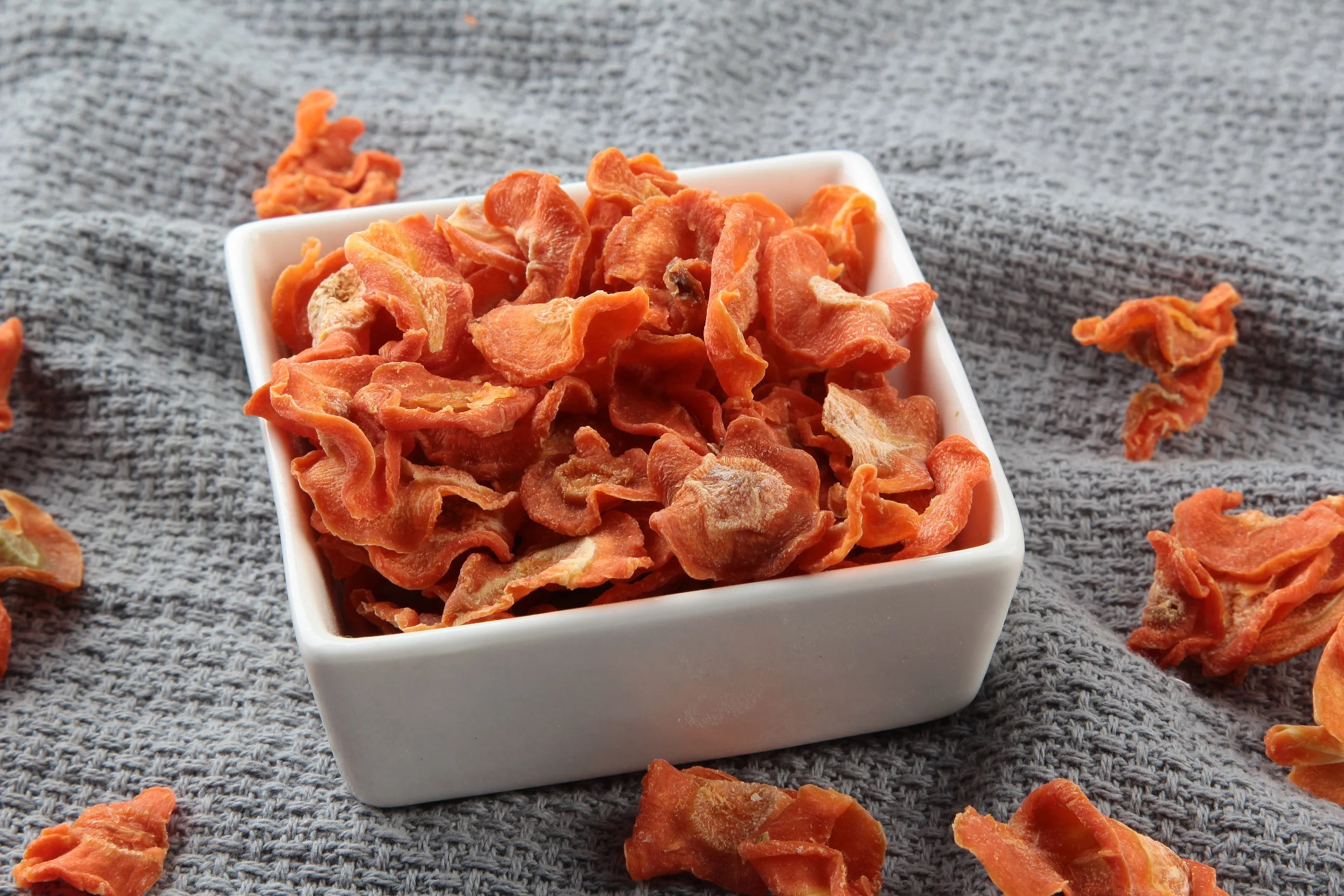 Organic Steam treated Dried dehydrated vegetables carrot cross cut added sugar / sugar free