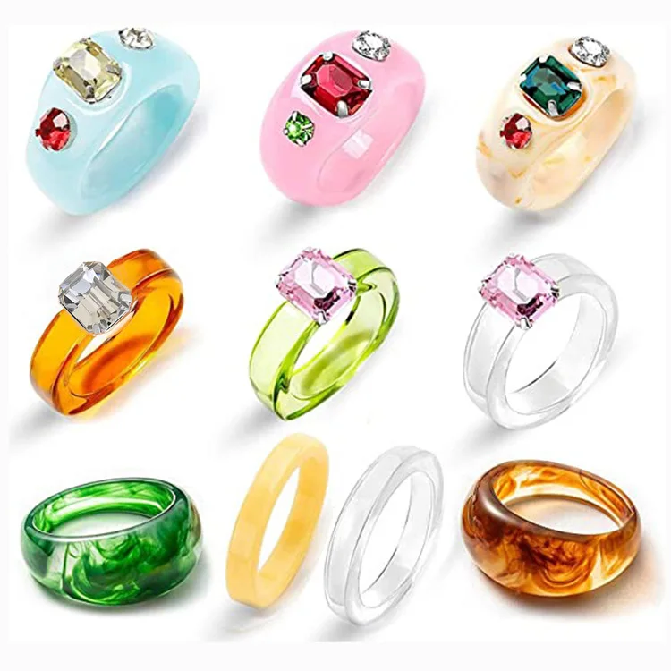 Resin Rings for Women Retro Acrylic Colorful Chunky Rings Pack Clear Plastic Gem Rhinestone Bands Diamond Finger Ring for Adult