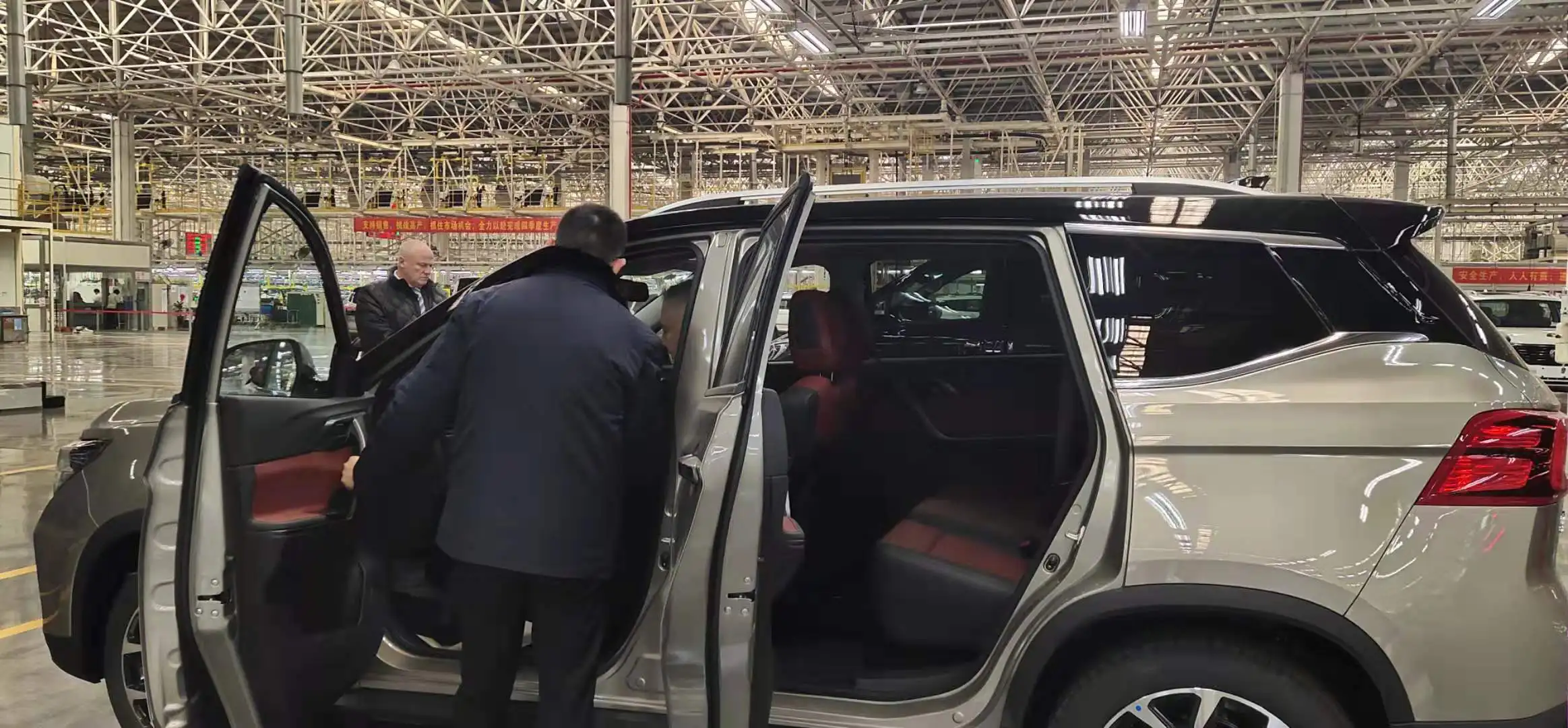  Большая распродажа и новый дизайн dongfeng fengxing T5 Автомобиль suv/suv автомобиль с новыми автомобилями со