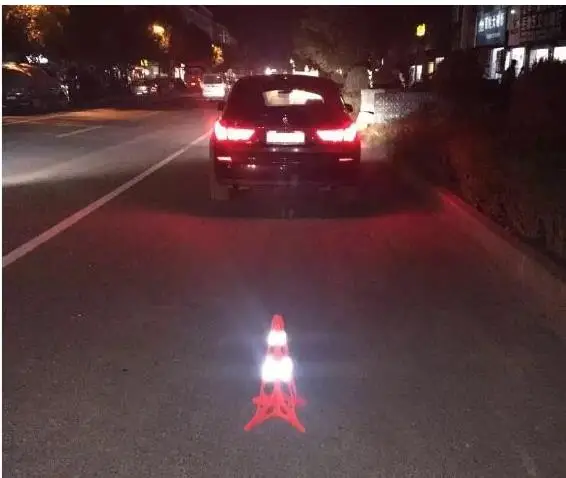 Wholesale Folding Collapsible  road Safety Traffic Cone  red reflective