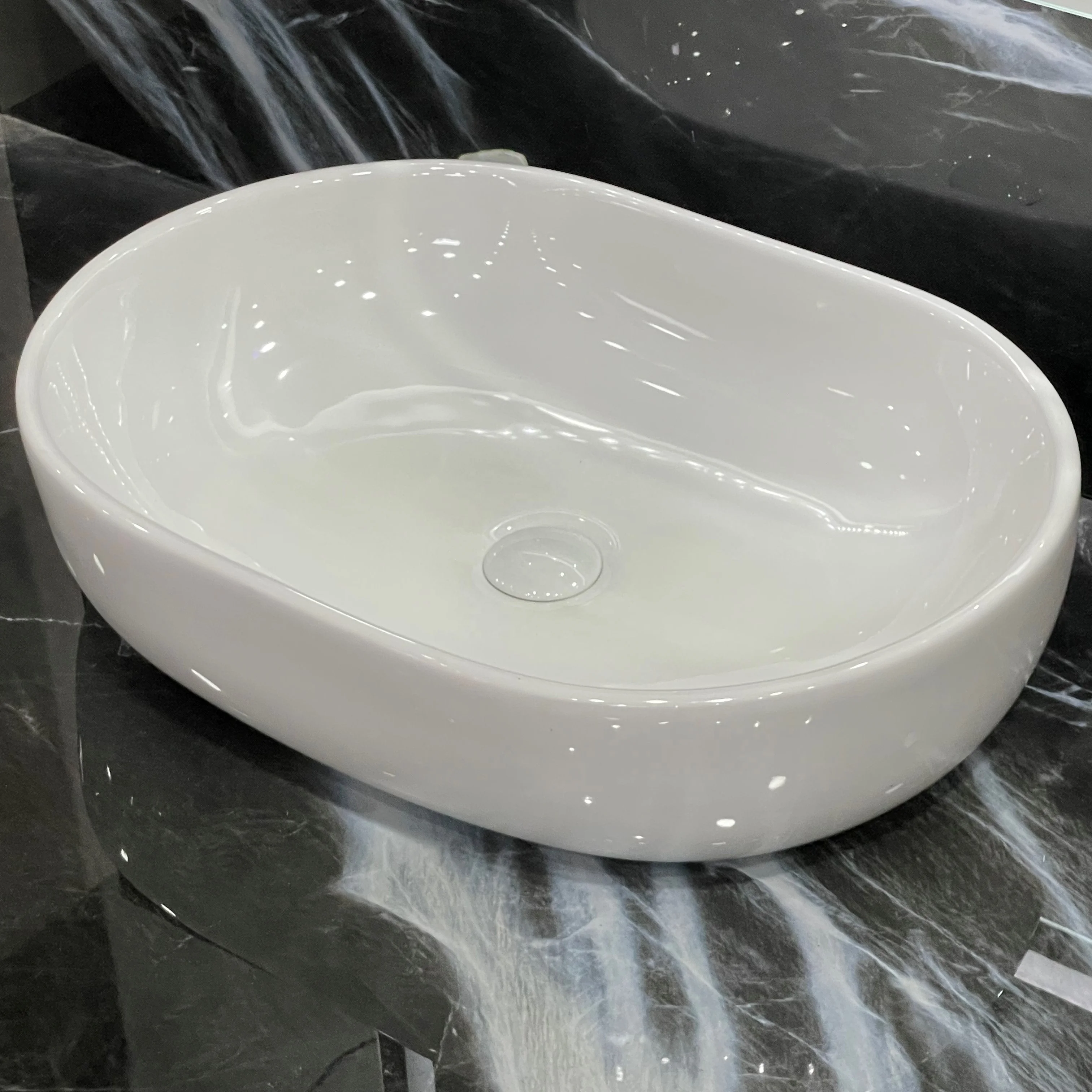 Countertop Bathroom Sinks Designs Wash Basin Sanitary Ware Modern with Hand Art Oval Ceramics Washing Hands Pedestal Sinks 6L