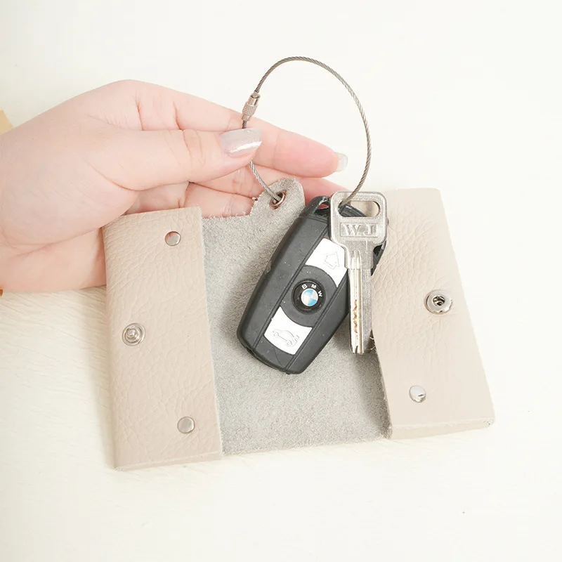 Mini size genuine leather key Holder Pouch with Key ring Chain Portable wallet Key holder Bag portable key holder pouch