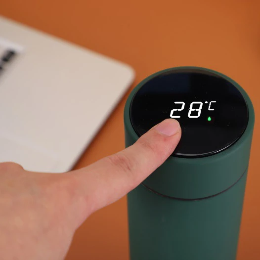 2021 hot sale Rubber paint water bottle   thermos cup with led temperature display