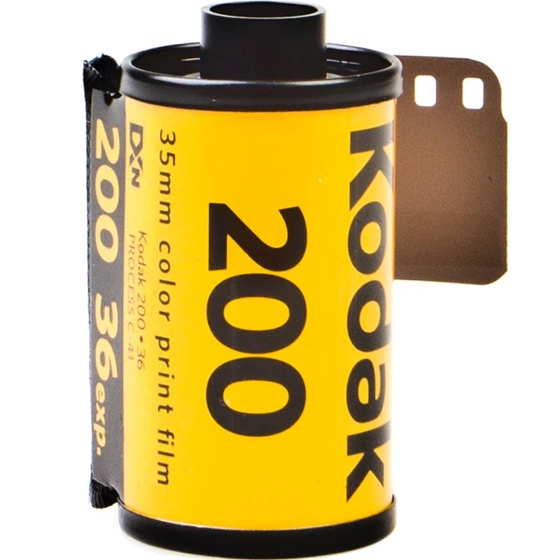 KODAK GOLD 200 35mm Film 36 Exposures per Roll for M35/M38 Cameras (Expiration Date: 2025) Saturated Color Negative Instant Film