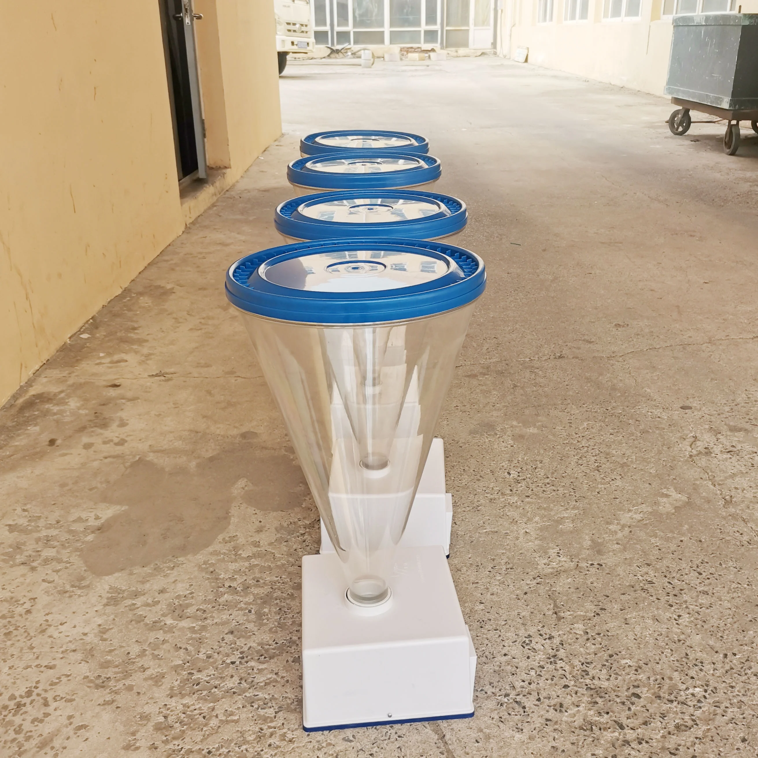 Aquaculture automatic feeding machine for fish and shrimp pond