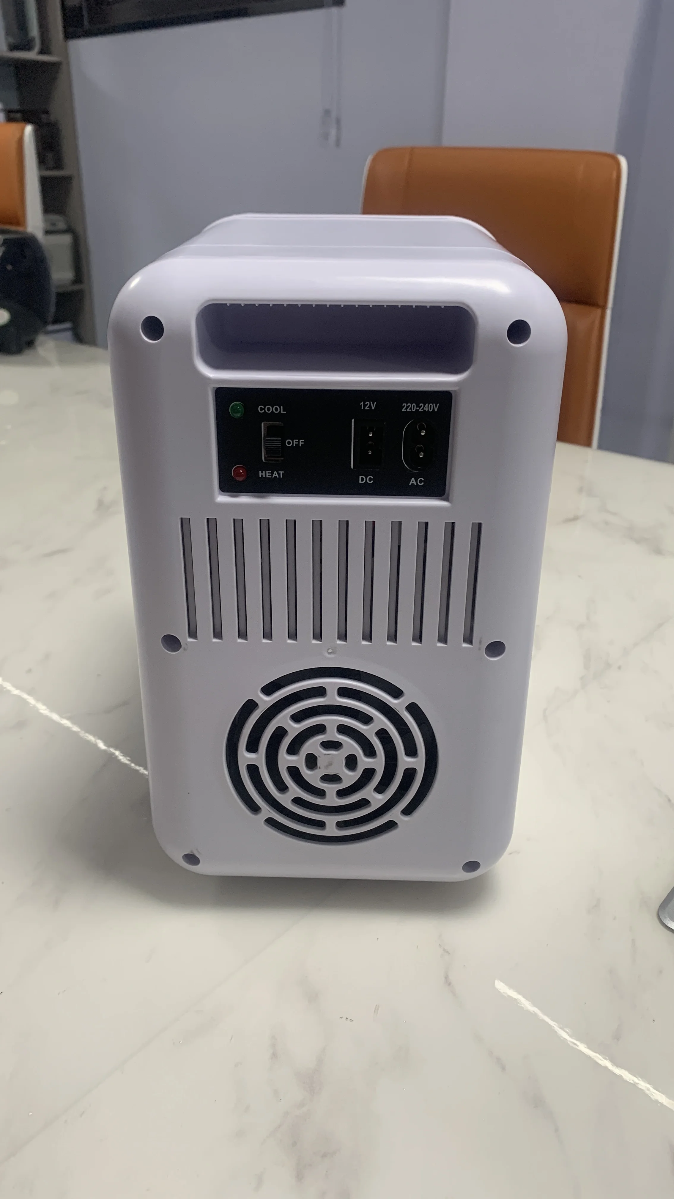 Hot Sale Custom Portable Mini Size Home Hotel Refrigerator Mini Small Fridge