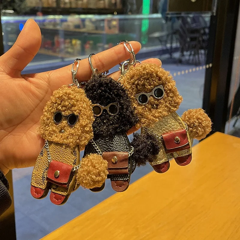 Luxury Designer Key chain Leather AccessoriesKey Ring Charm Women Bag Keychain Cute Fluffy For Women Pompom Metal Keyring