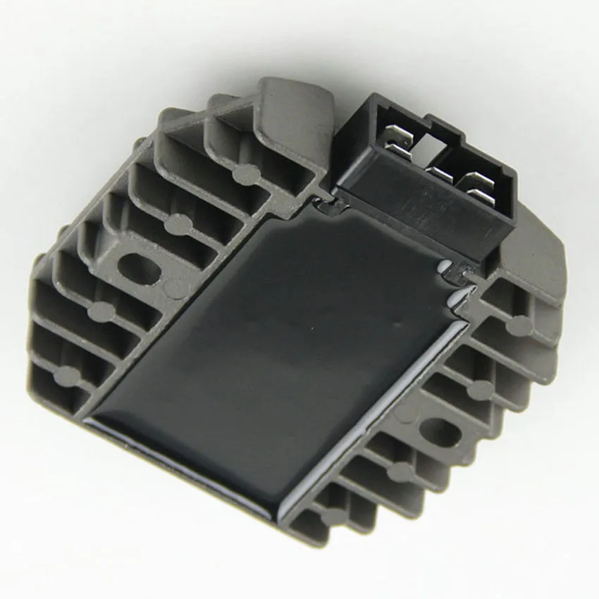 Motorcycle Voltage Regulator Rectifier For Yamaha MOUNTAIN MAX 600 700 VENTURE VMAX DELUXE ELEC START  600ER 700ER  FZR600RLC