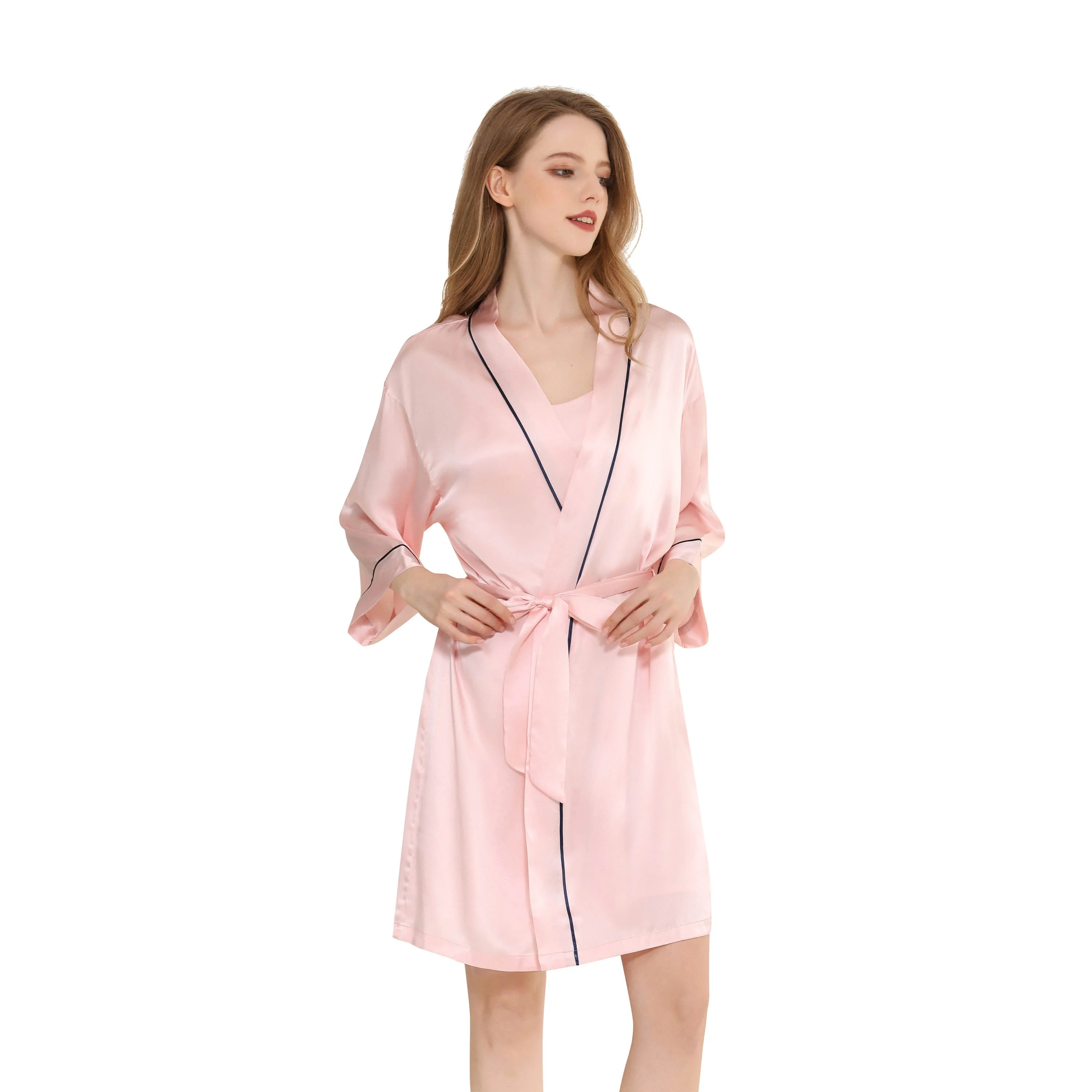 Custom 19 Momme 100% Mulberry Silk Bride Bridesmaid Embroidered Robes