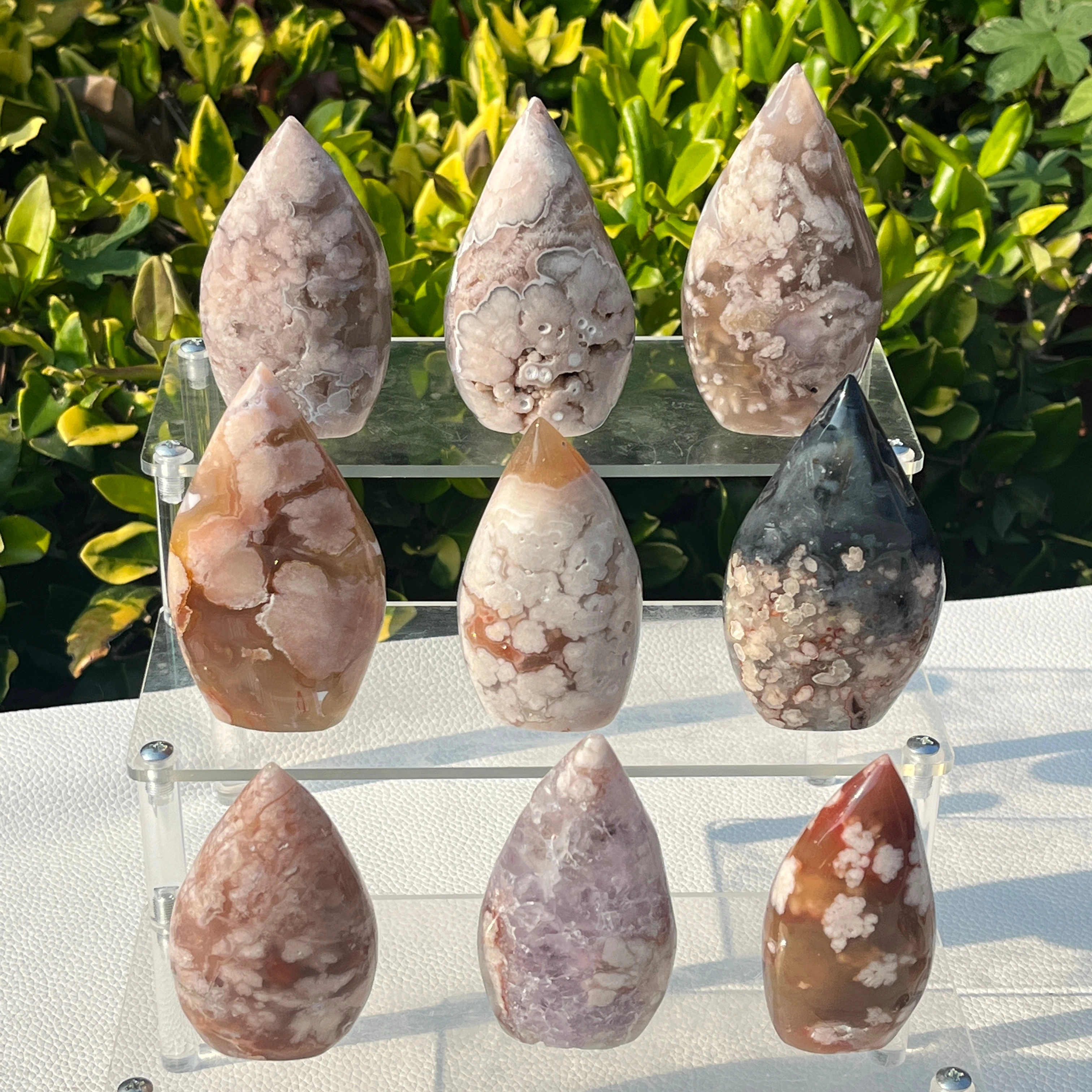 Wholesale Fanshi Natural Pink Flower Agate Teardrop Gemstone Polished Flame Crystal Crafts for Home Decoration Healing Gift