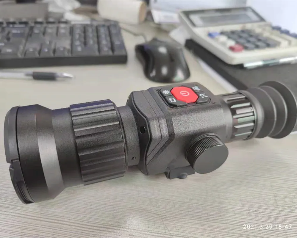 Large 75mm lens, high quality infrared thermal imager, night vision device for outdoor adventure