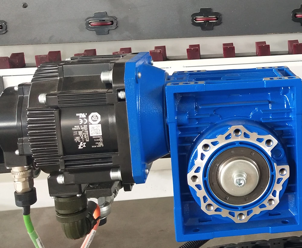 High Accuracy Automatic Insulating Glass CNC Sealing Machine