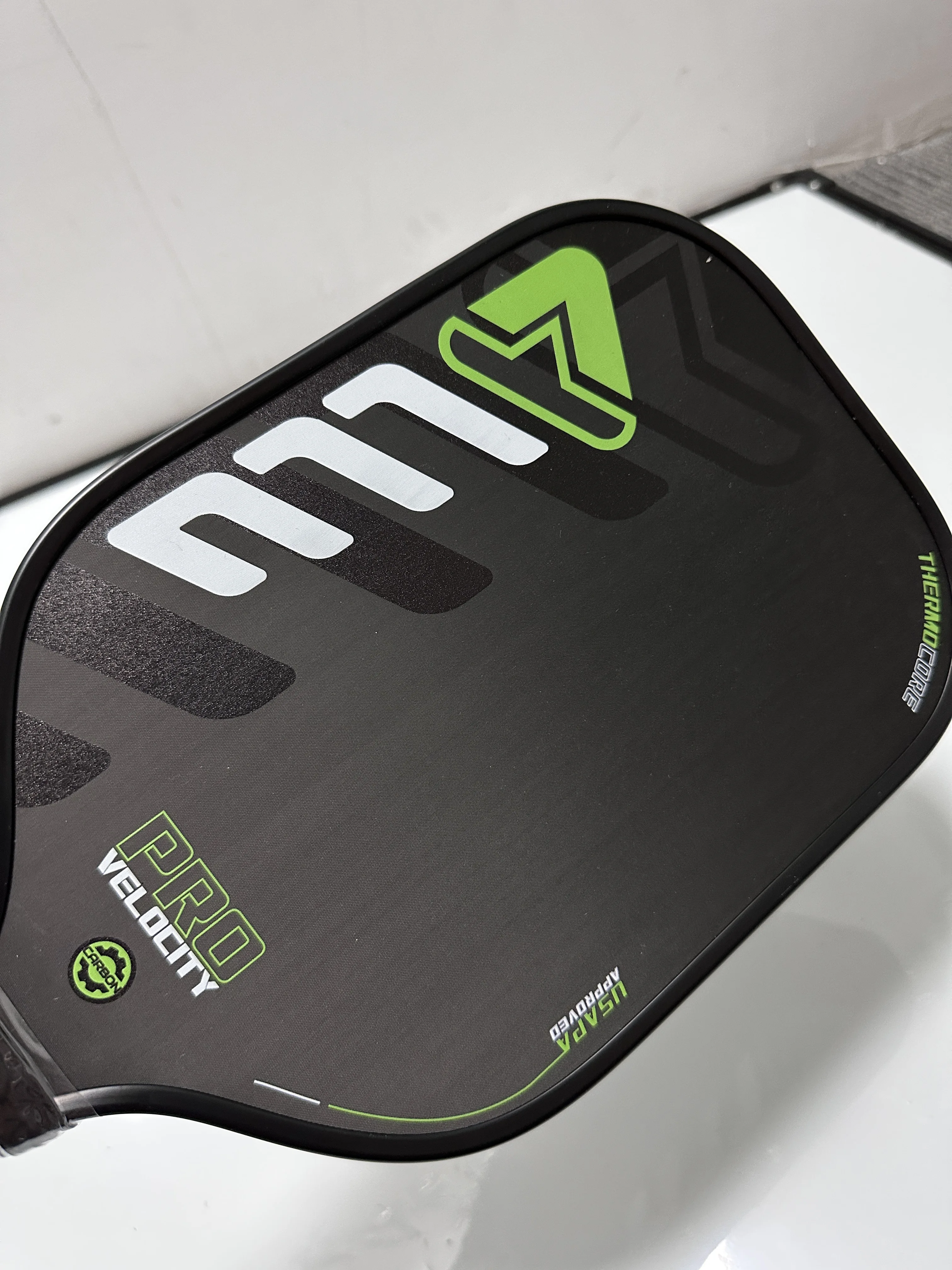 Custom Thermoformed T700 raw carbon fiber pickleball paddle