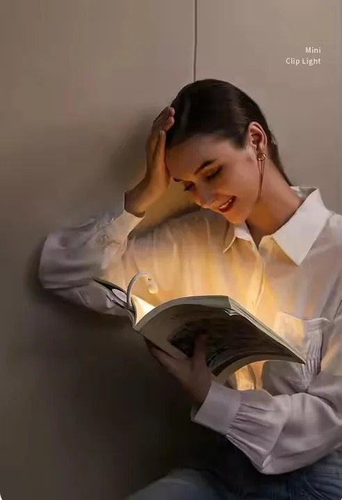 Two Colors LED Rechargeable Book Light  For Reading in Bed Eye Caring Small Lightweight Clip On Book Reading Light For Kids 3CCT