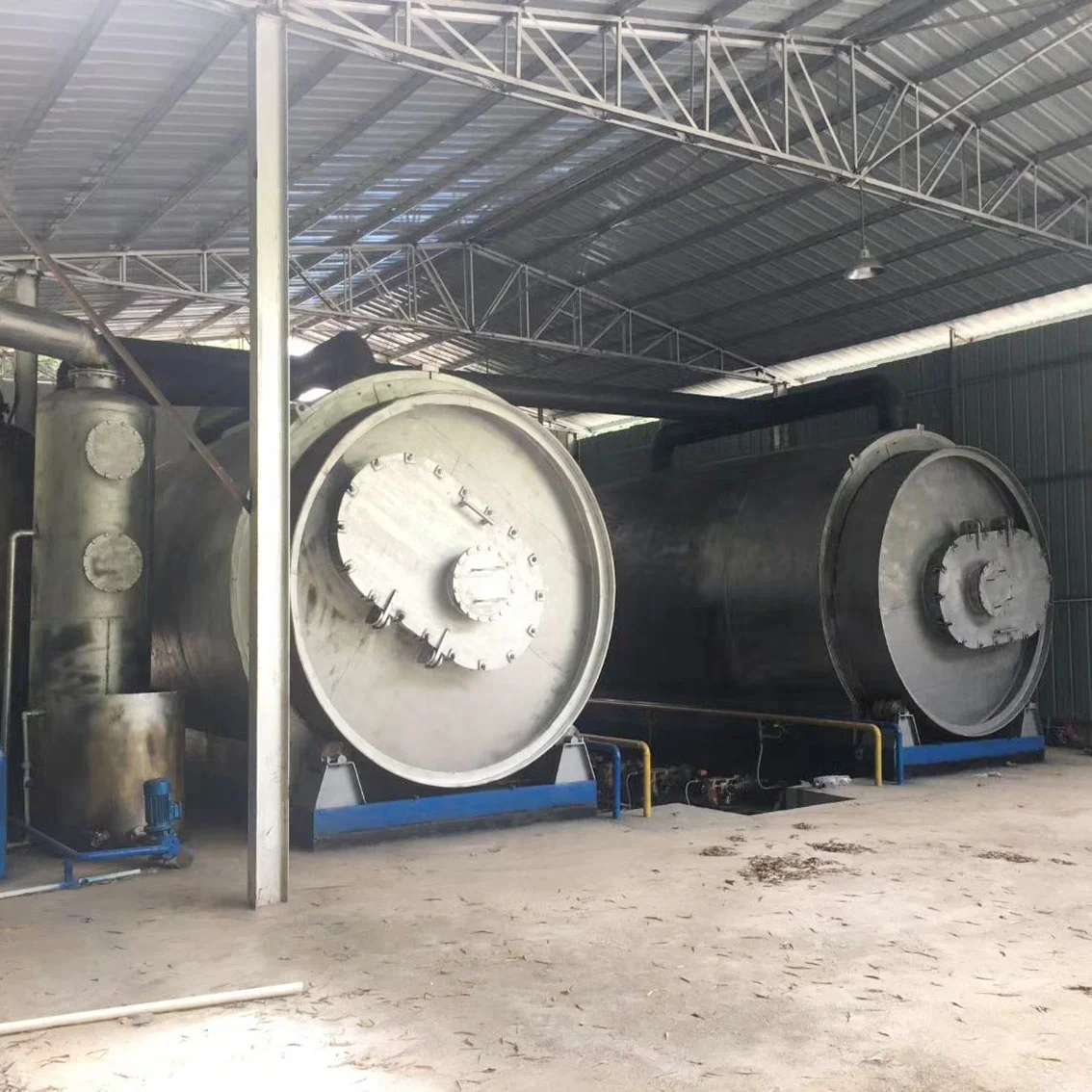  Waste rubber pyrolysis machine waste plastic equipment sludge treatment