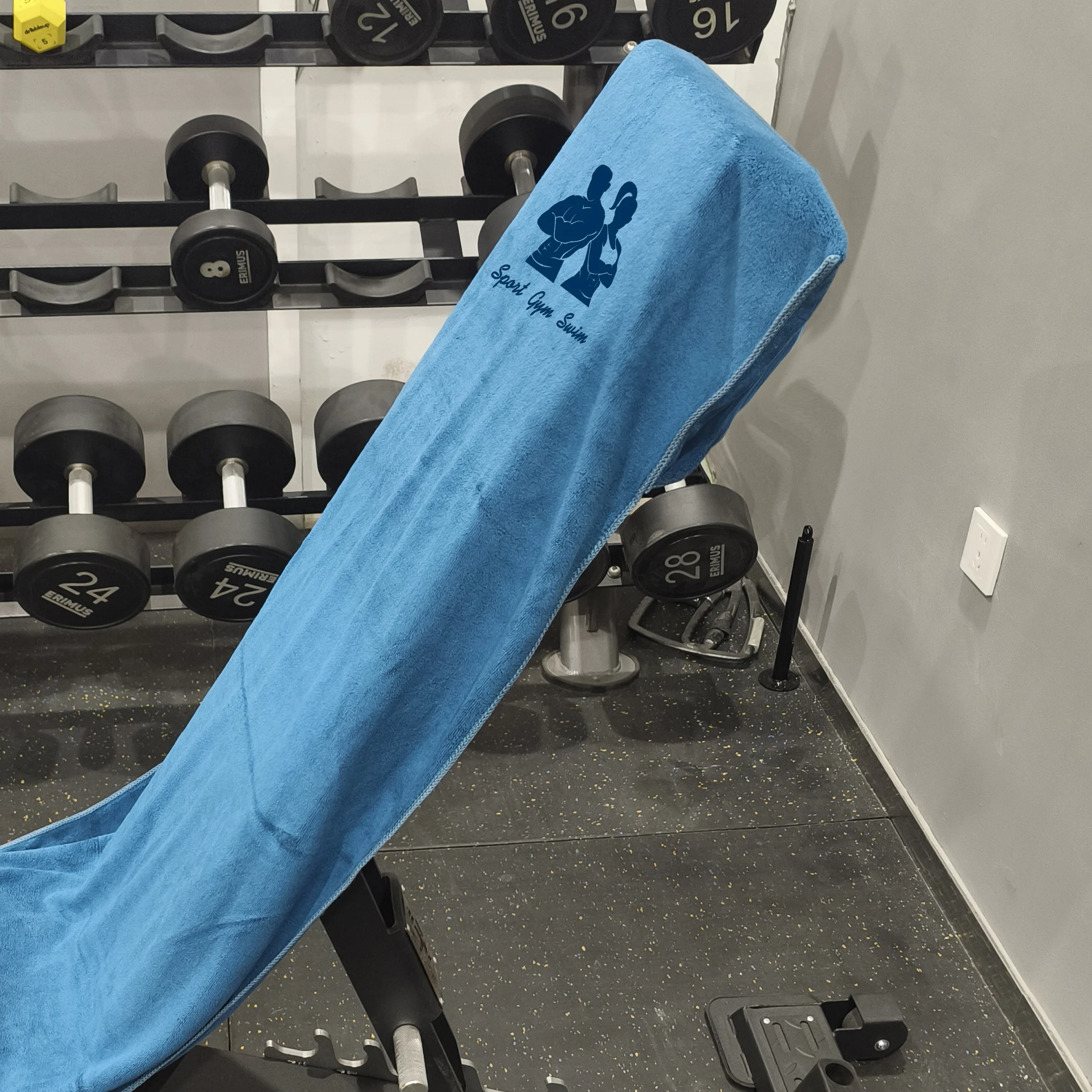 customized logo zipper pocket microfiber zip pocket workout gym tennis fitness sports towel