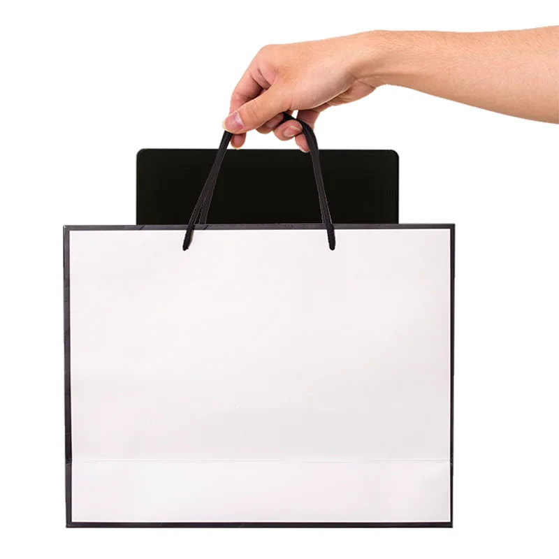 Hot Style White Foil Lined Paper Bag in Vietnam Gift Bags Paper Bag Packaging