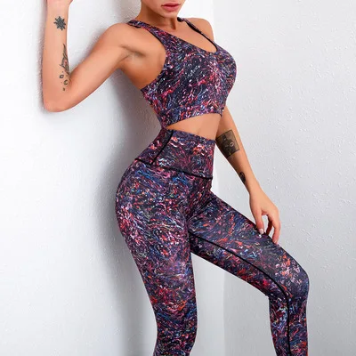 INS  Euro USA 2021 seamless hot style printed sports fitness suit gym quick dry breathable lift hip yoga pants leggings sets