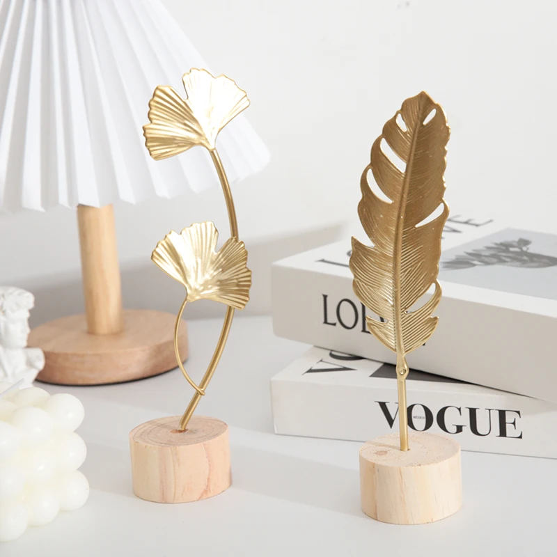 Hot Sales Leaf Statues Desktop Sculpture Ornaments Gold Home Decor For Living Room Bedroom Office Desktop With Wooden Base