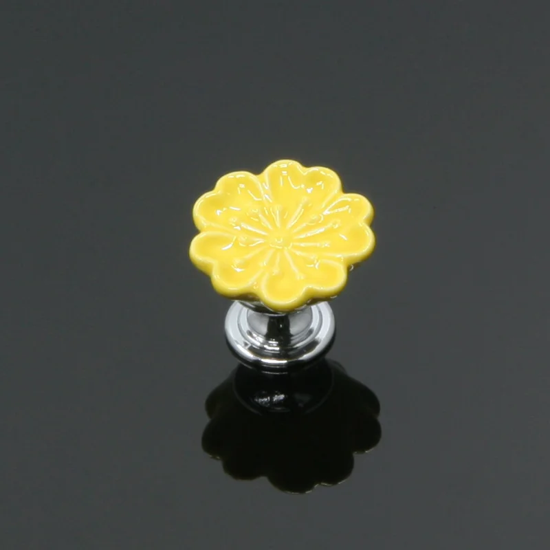 Glass luxury Magnolia pattern design door handle zinc alloy five-year warranty door handle