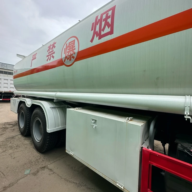 low price 336hp 371 375 10000 20000 liter SINOTRUCK SINOTRUK HOWO water tank truck sinotruck howo howo truck price