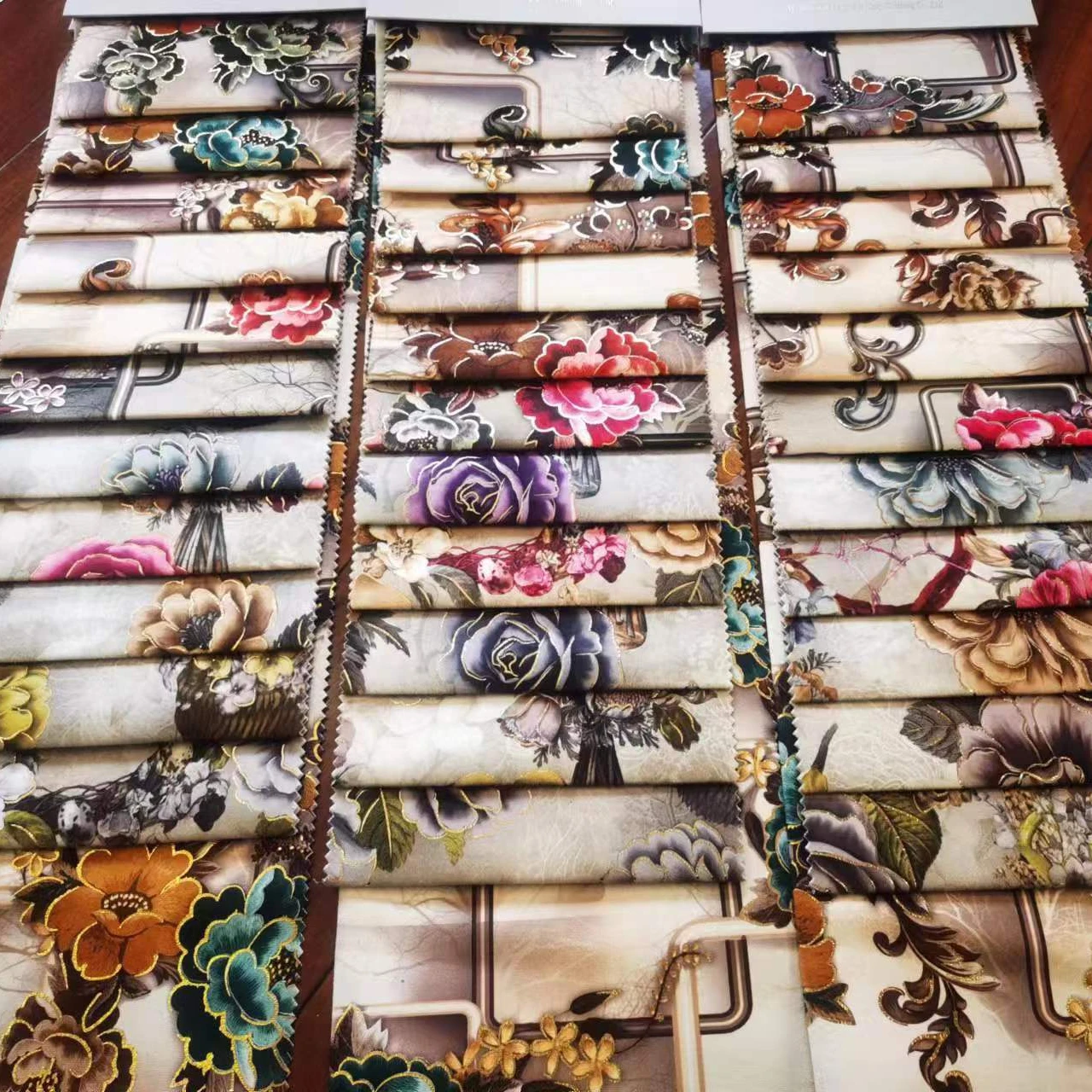 Wholesale 100% polyester  tricot velvet foiling fabric for sofa