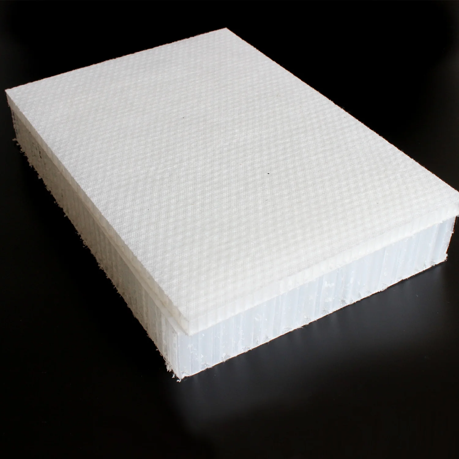 Sound reducing acoustic floor panels with honeycomb PP material core flooring underlay