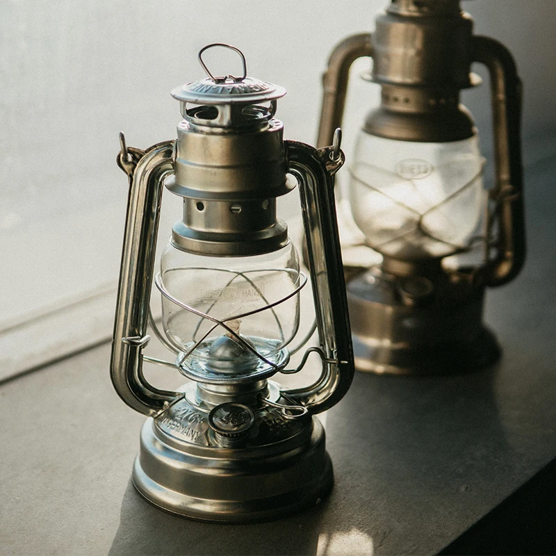 Classic outdoor camping indoor waterproof  decorative wild land kerosene vintage glass metal burning  oil lamp
