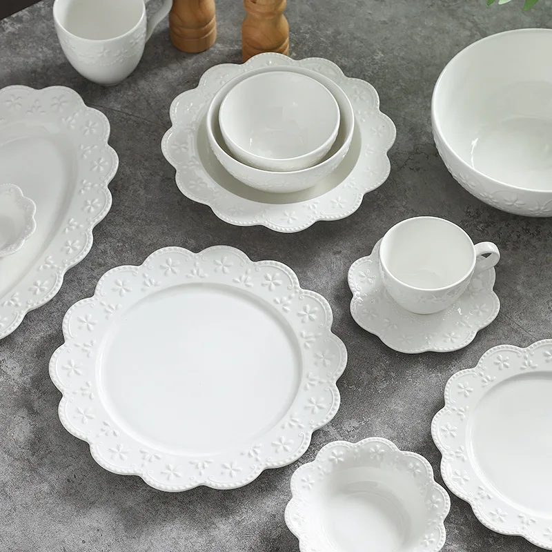 Floral Embossed Luxury Dinnerware Set Restaurant Quality Ceramic Elegant White Design Dinner Plate Collection