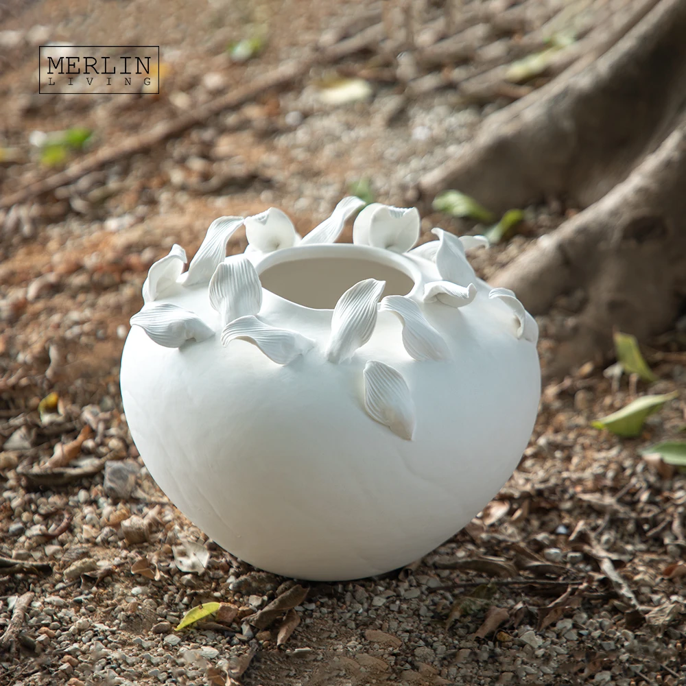 Merlin Living handmade ceramic vase for home decor Oval shape fallen leaf vase Chaozhou Ceramic Factory Manufacturing