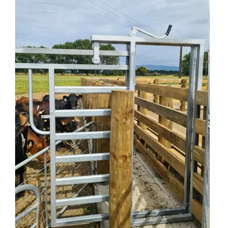 Wholesale Metal Corral&Gate/Customized Sheep Goat Hog Panels/Portable Livestock Cow Cattle Yard/Bull Horse Penning