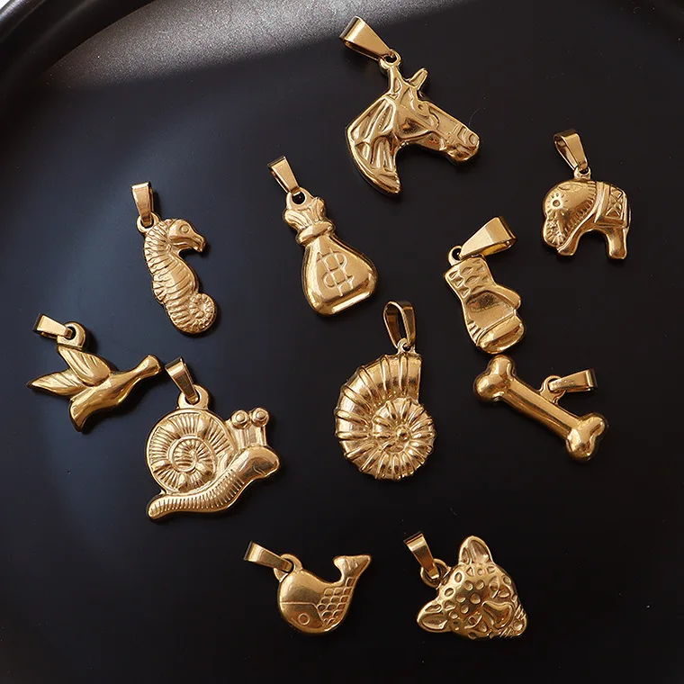 summer discount Pendant accessories Titanium steel plated 18-karat gold ornaments animal  Vintage pendant Pendant
