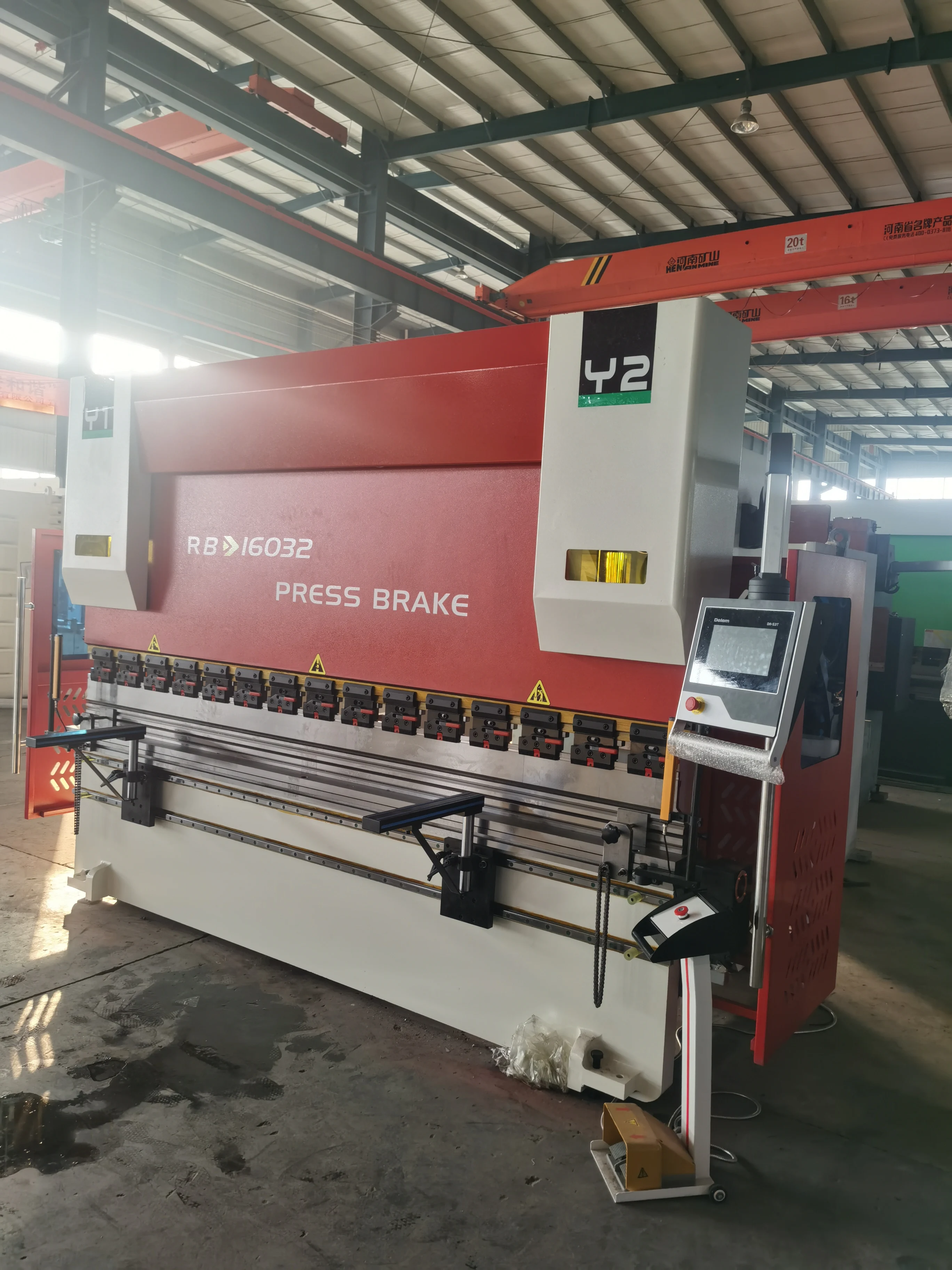  DA66T 8 + 1 DA53T 4 CNC гидравлический листогибочный станок для складывания
