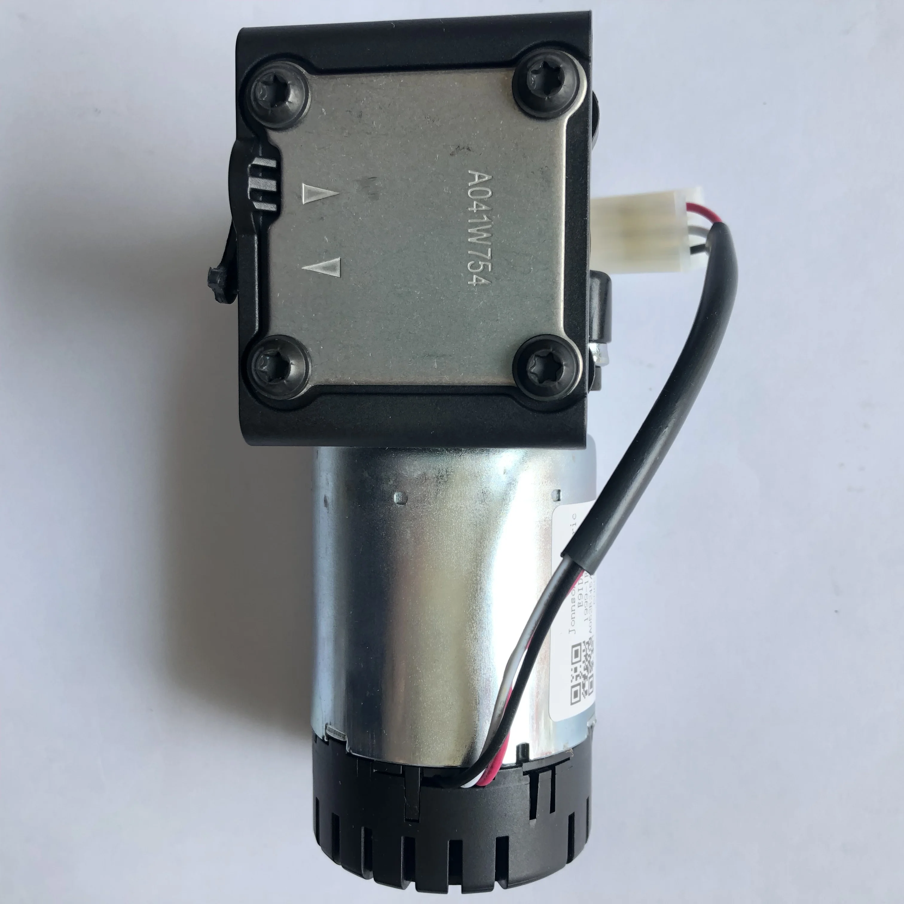 Ке джетроник мерседес 102 мотор ремкомплект. Мотор для дозатора мыла. Мотор дозатора. Мотор дозатора. Мотор для дозатора мыла.