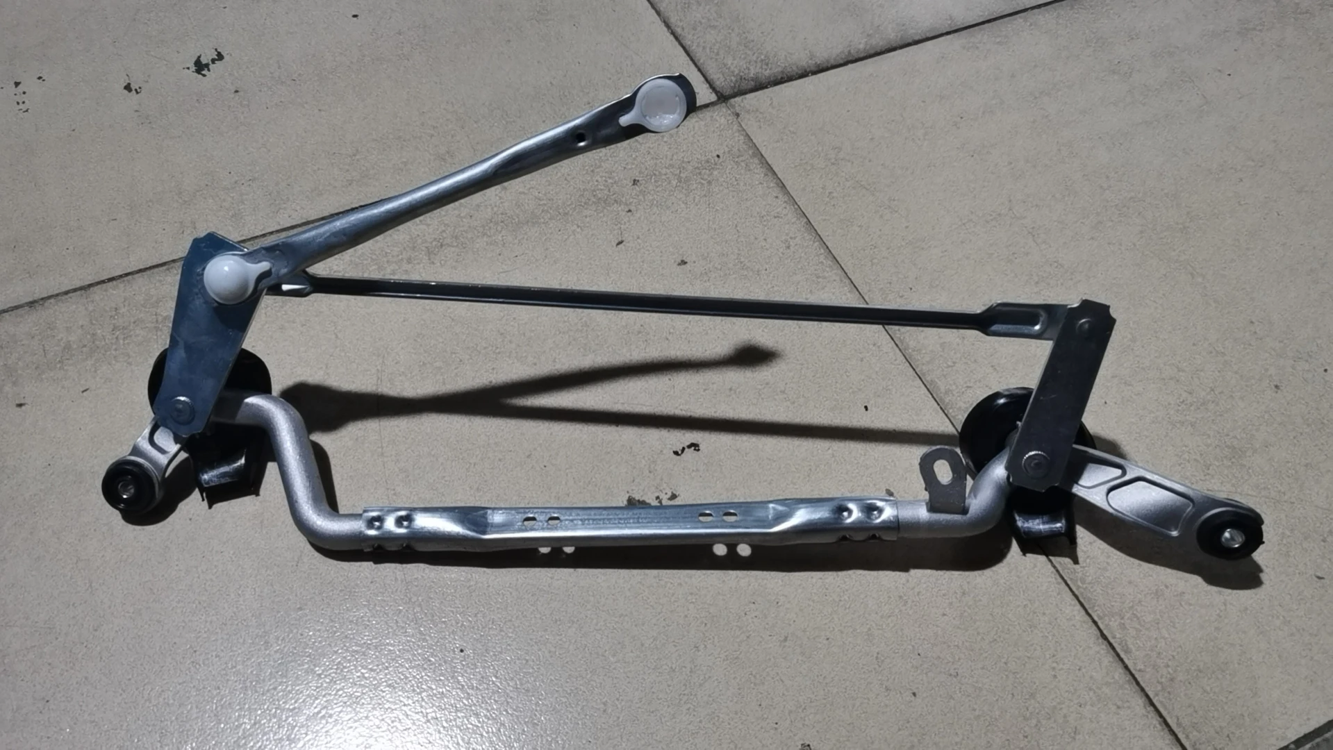 851500D200 85150-0D200 Front WIPER wiper Linkage Assembly  Genuine suitable for Toyota 851500D200 85150-0D200