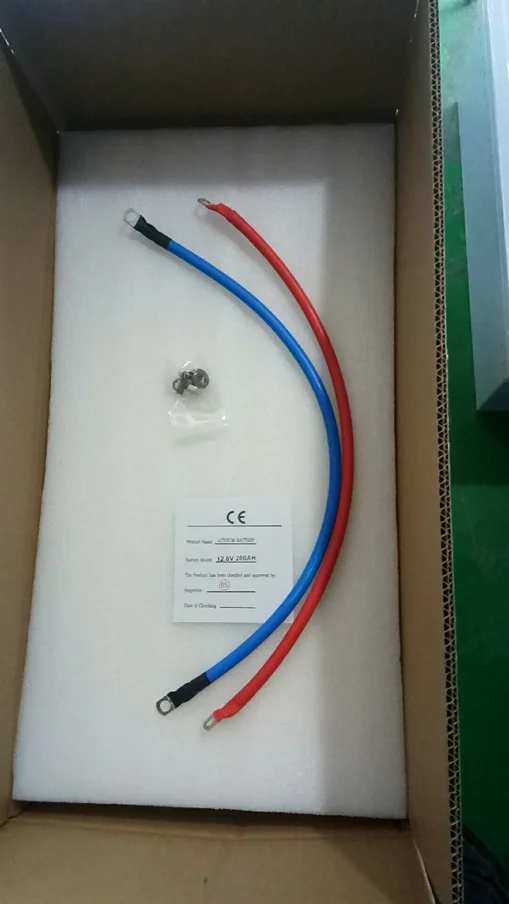 12V 200AH Lithium Battery for RV motorhome solar power with BMS and LED display made of A grade 3.2V 105AH Prismatic cells