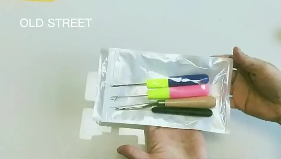 Kdaisy 9 PCS/SET Crochet Hook Set Wood Hair Weaving Crochet Needle for Braid Hair and Making Wig Hair Crochet Needle Weaving Set