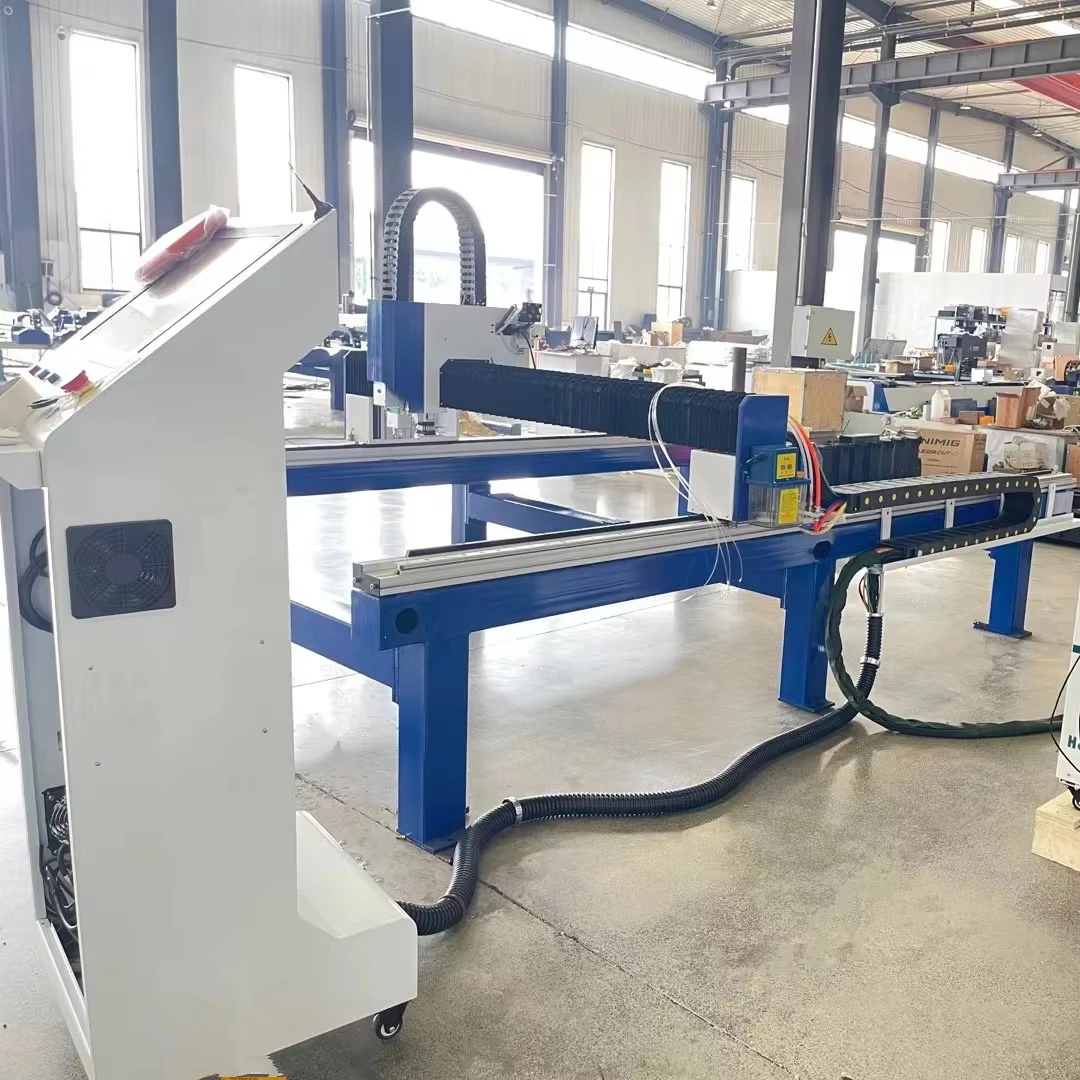 New design portable  Fiber Laser Cutting Machine Cutting Metal 3015 industrial metal cutting machine
