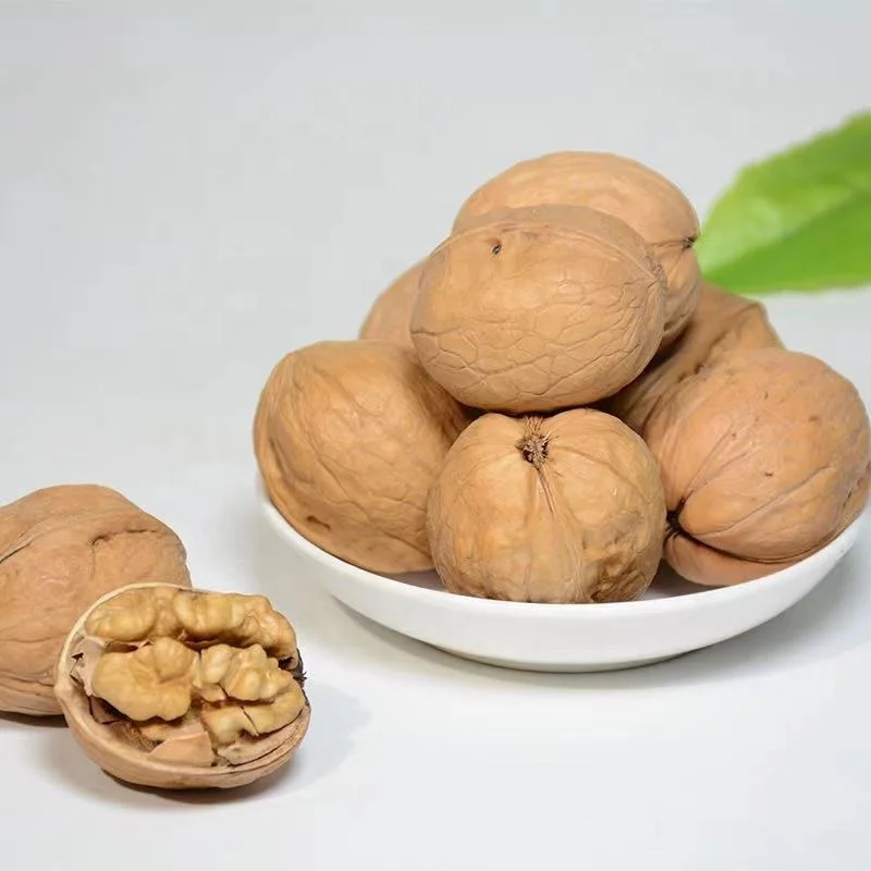 High-quality Nuts / Thin-skinned Dried Walnuts / Whole Walnut Shells-shelled Walnuts Amber Raw Almonds Bulk Packaging Top Grade