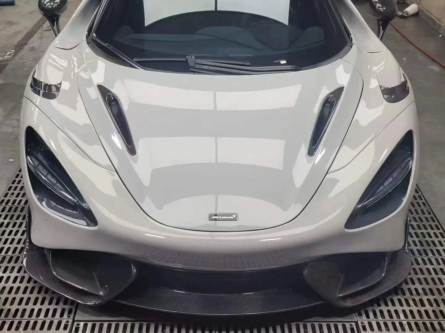 Dry Carbon Fiber 765LT Body Kit For Mclaren 720S Front Bumper Side Skirt Rear Bumper Rear Wing Fender Exhaust